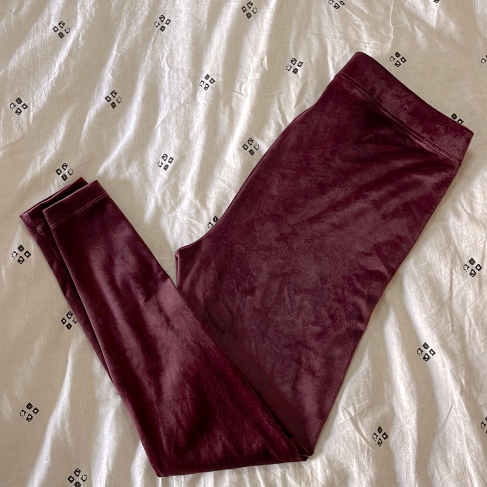 Women’s Old Navy Velvet Leggings